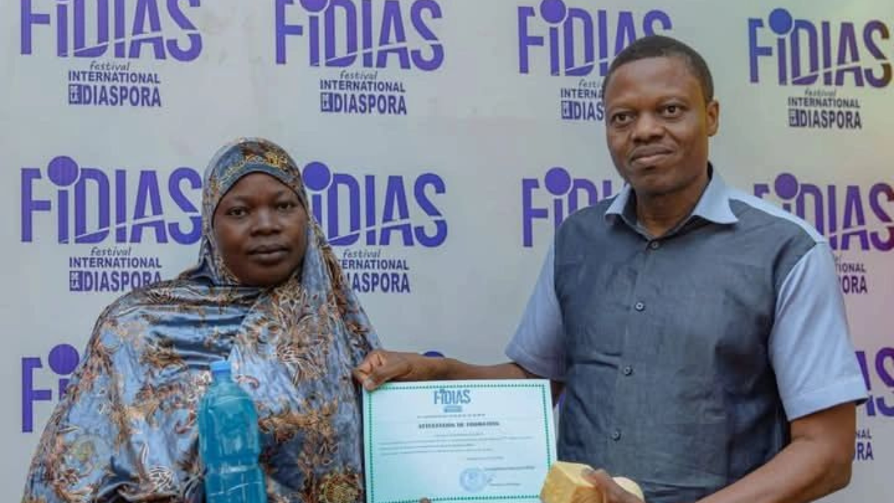 𝗥𝗲𝘁𝗼𝘂𝗿 𝗲𝗻...